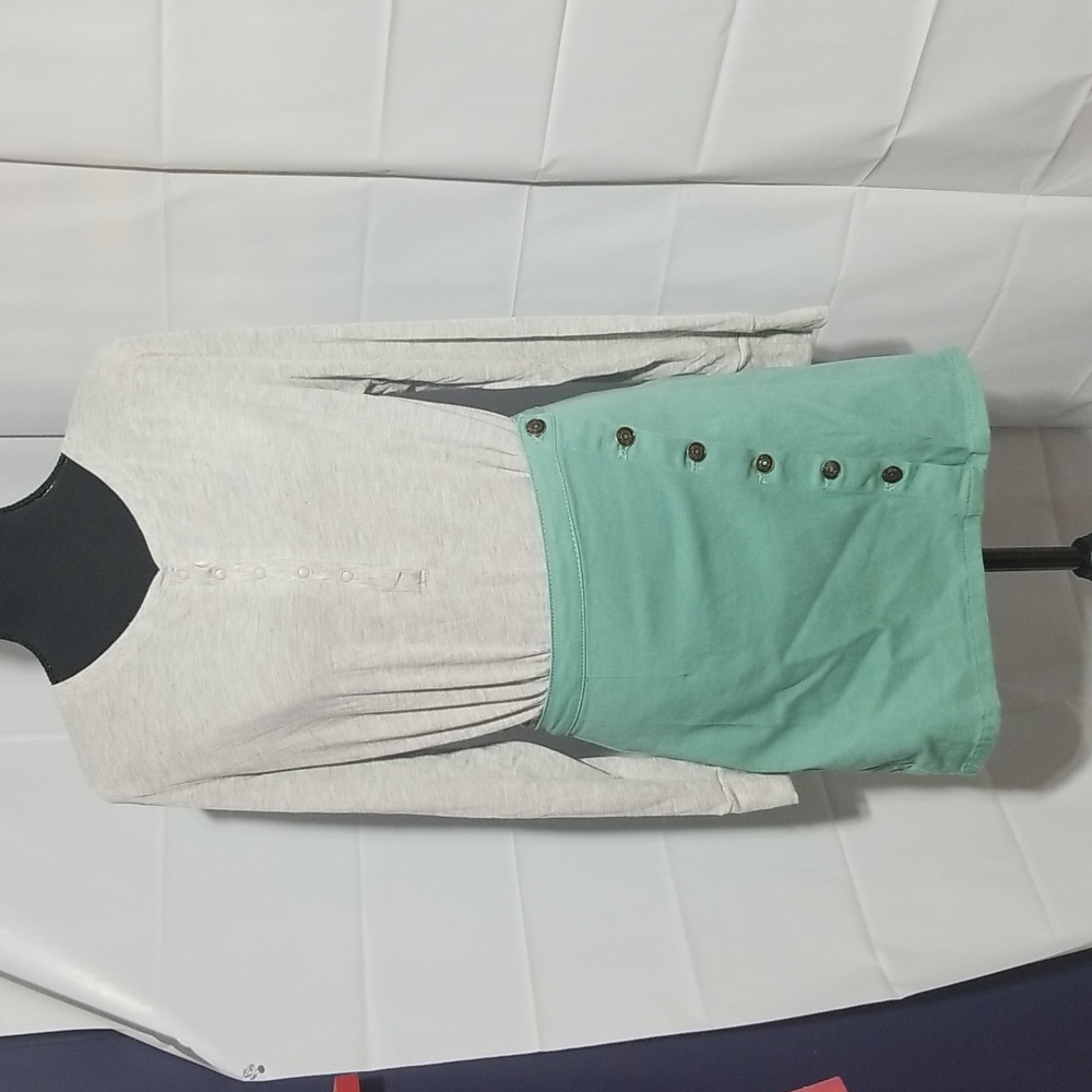SADIE AND SAGE GREEN MINI SKIRT